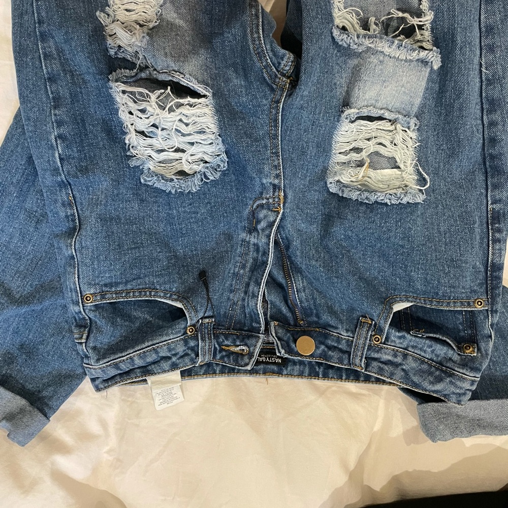 Jeans - Picture 2 of 4